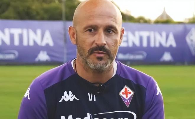 的表现都值 的表现都值